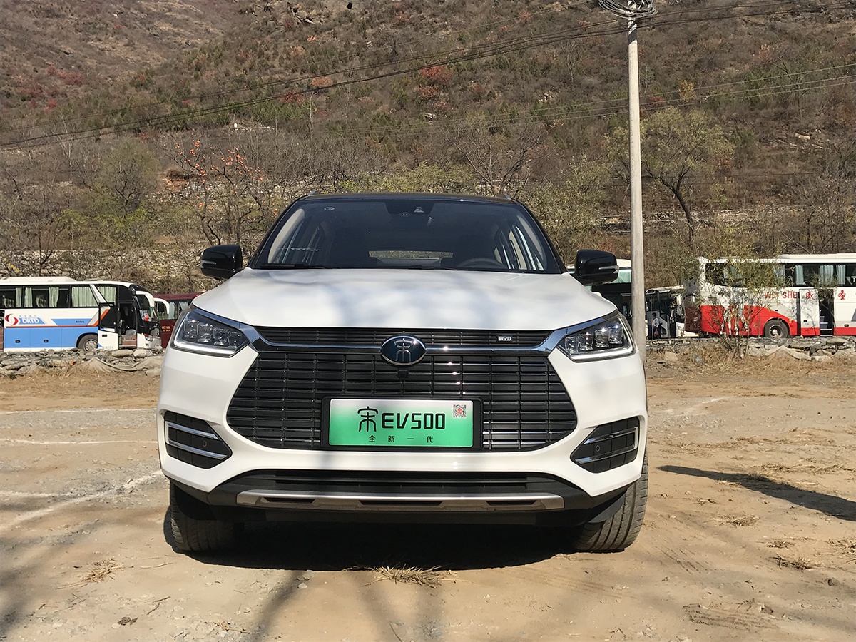 继承王朝dna 试驾体验比亚迪宋ev 500