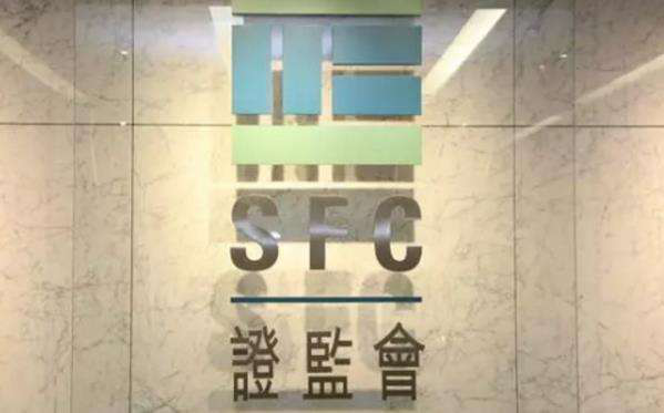 香港证券及期货事务监察委员会颁布虚拟货币法规。与主要竞争对手新加坡相比有何进步？