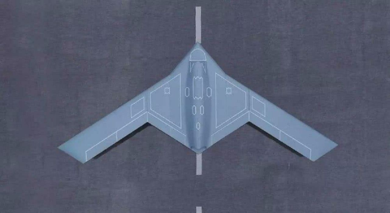 彩虹-7有望成为舰载无人轰炸机