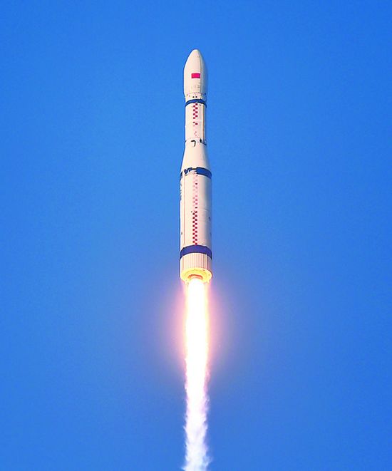 长征六号甲2020年首飞!系首枚固液结合新一代运载火箭__凤凰网