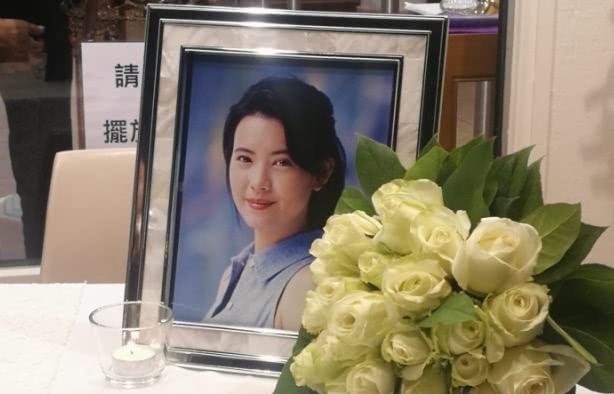 蓝洁瑛去世后曾志伟出门雇保镖阵势大为何