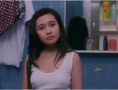 因出演"开心鬼"而成名,受曾志伟邀请复出,如今再次出现无人识