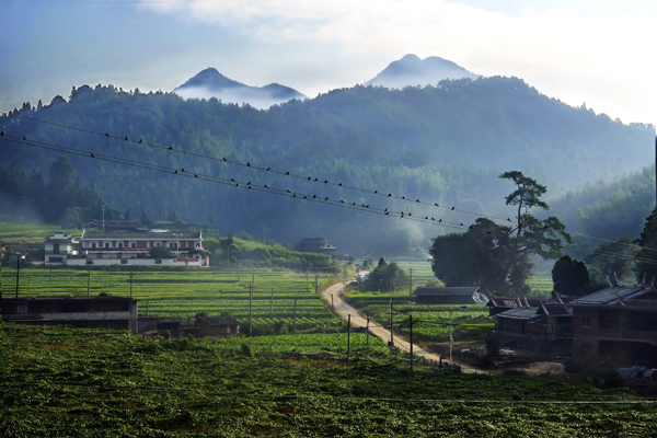 镜头】千年古村 畲寨东坂 东坂畲族村地处福建省大田县桃源镇北部,建